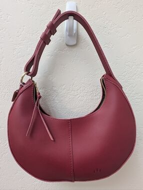 Berry Good Classic Nora Shoulder Bag